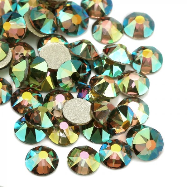 Strasuri din Cristale 100 bucati SC263 Green cu Reflexii Aurii 2,3mm